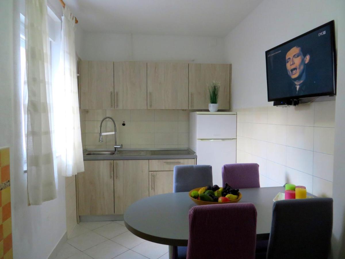 Beach Apartments Roza - The Garden Apartment Biograd Na Moru Extérieur photo